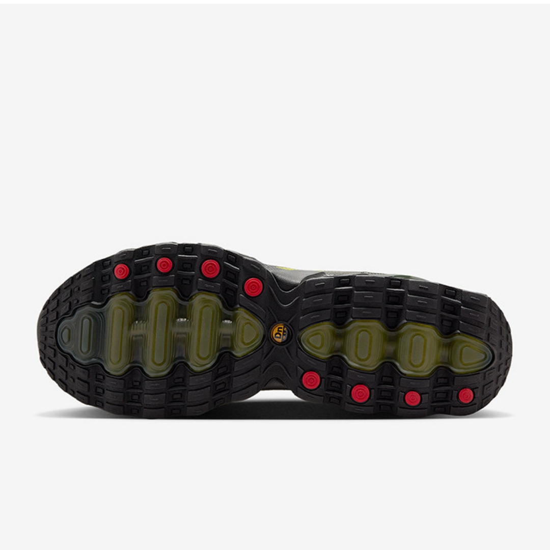Nike/Nike's New Air Max Dn8 Me - Running Gear Nike incelemesi ve fiyatı