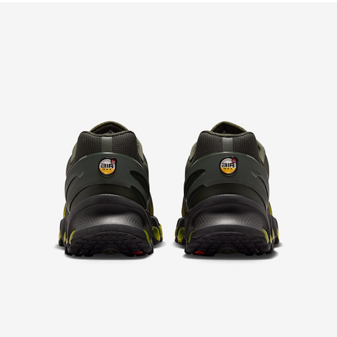 Nike/Nike's New Air Max Dn8 Me - Running Gear Nike incelemesi ve fiyatı